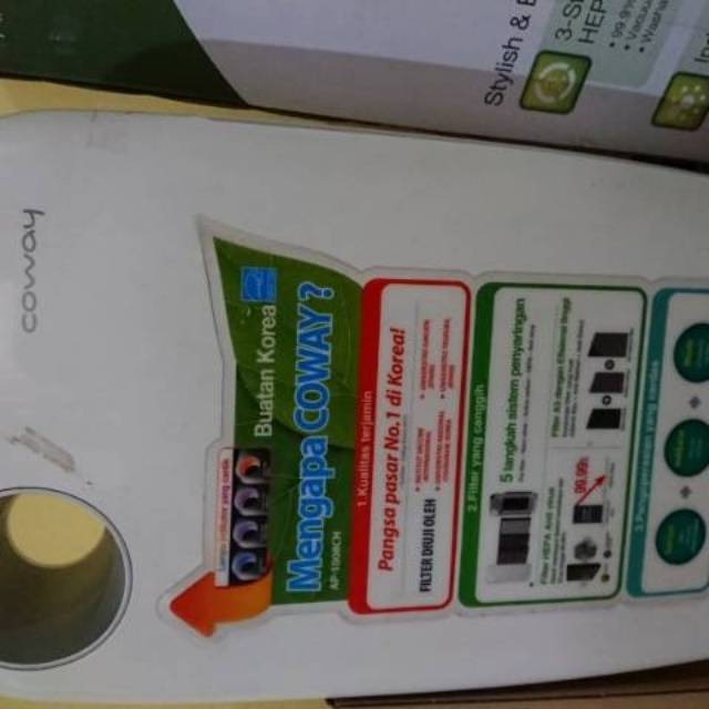 Coway Penyaring udara atau purifier air.