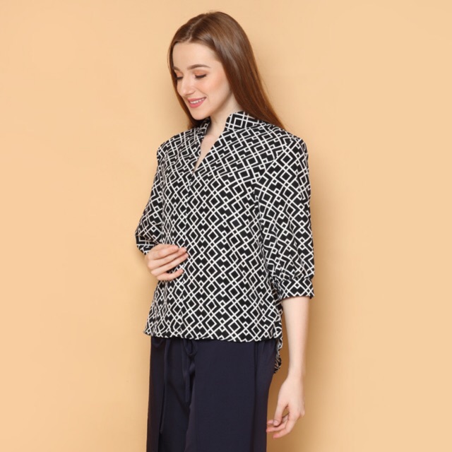 Cammomile Blouse fashion  atasan Wanita  1808020 Shopee  