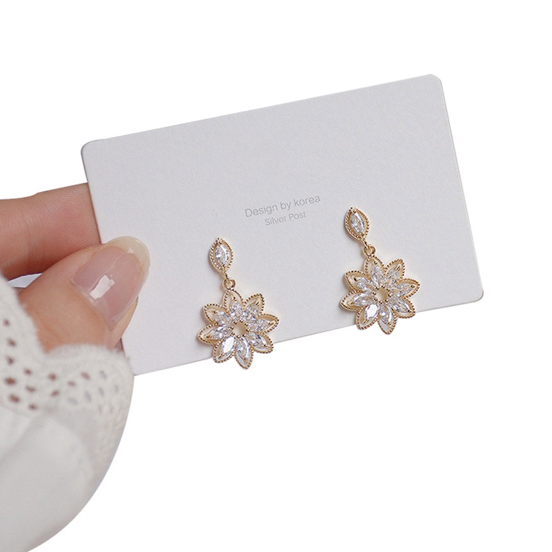 Gold Plated Dainty Korean Daisy Sunflower Earrings For Women Bling AAA Zircon Flower Stud Earrings Wedding Jewelry Bijoux Gift