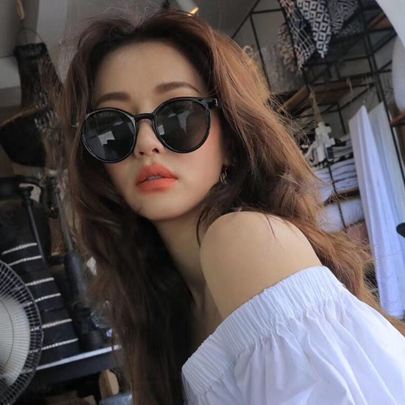 Korean Fashion Round Eye Cat Black Glass Women/Men Sunglasses