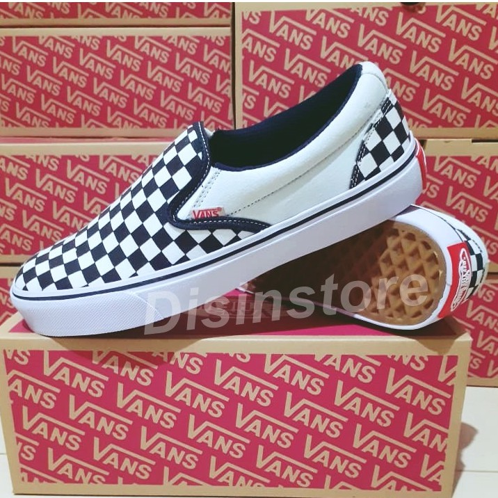  Sepatu  Vans  SLIP ON OG Motif  Catur Checkerboard Black 