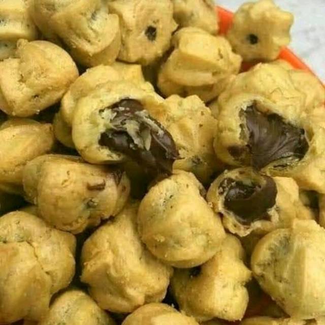 

SOES KERING COKLAT / SOES KERING ISI COKLAT / SOES COKLAT LUMER