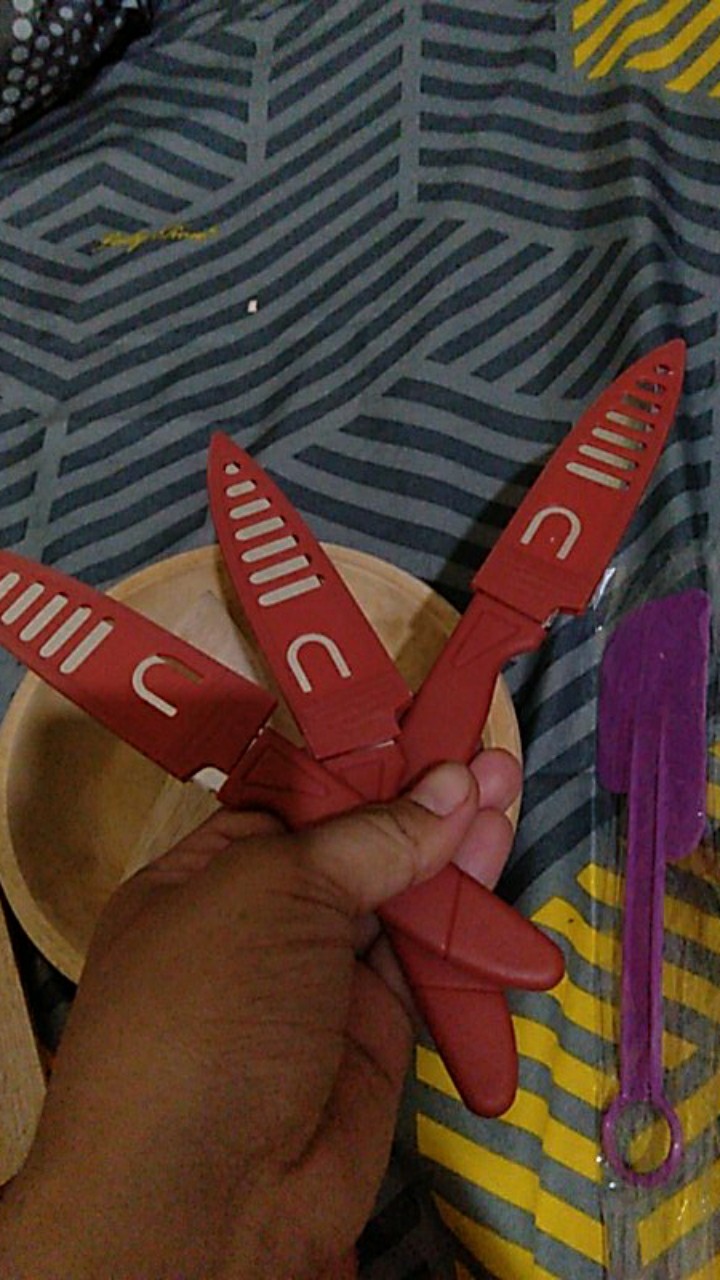 Pisau Buah/pisau Dapur Tajam Murah /merah