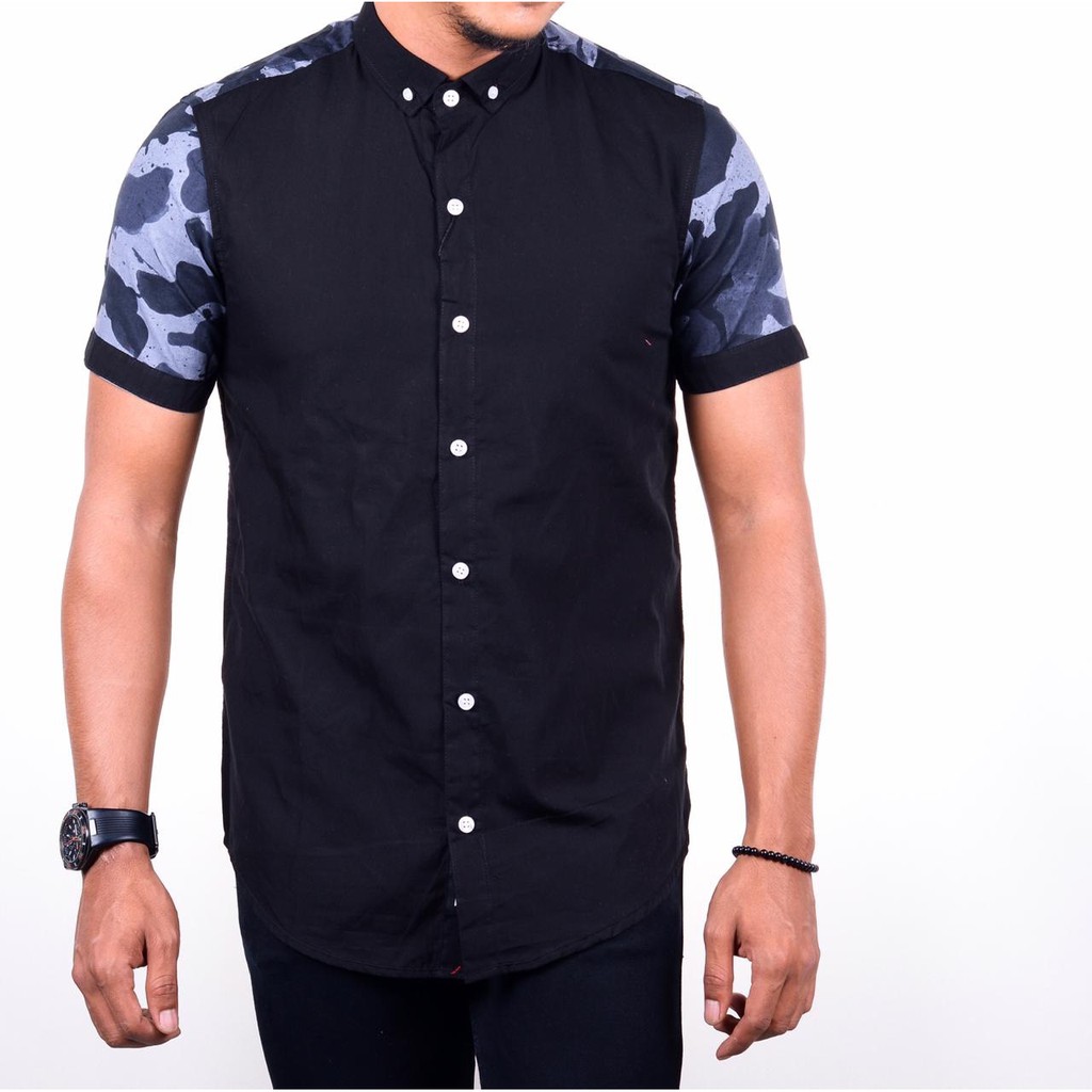 Credomenstore Kemeja Polos Pria Kombinasi Motif Kemeja Credomenstore Kemeja Polos Pria Kombinasi Motif Kemeja