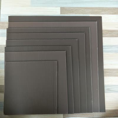 Alas tart kotak coklat / tatakan puding / alas tart plastik PER 10