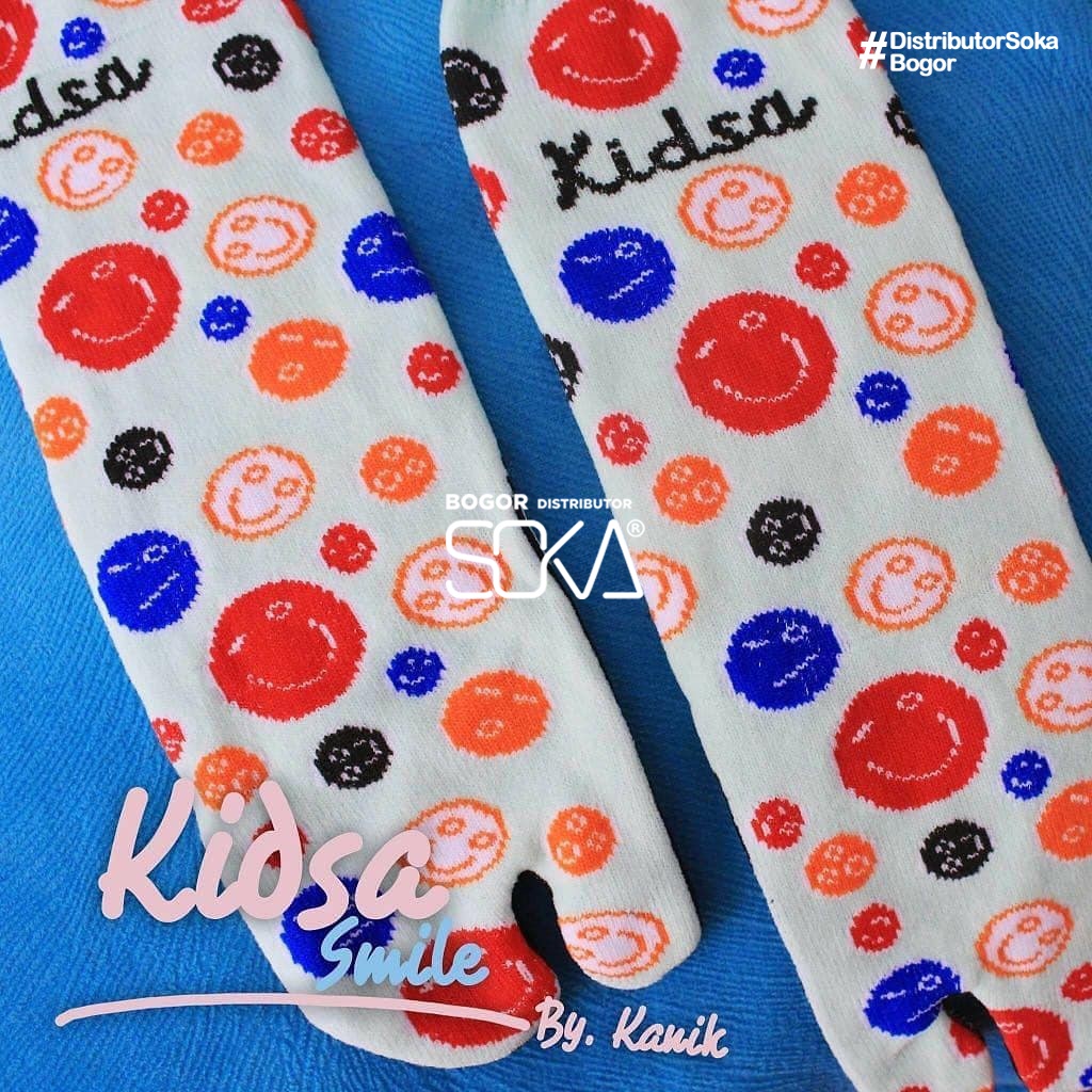 Kanik Kidsa Motif Smile - Kaos Kaki Anak Jempol Telapak Hitam