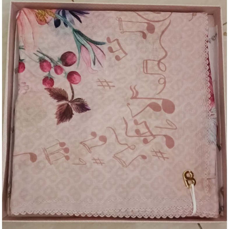 Buttonscraves Nada Puspita Fis