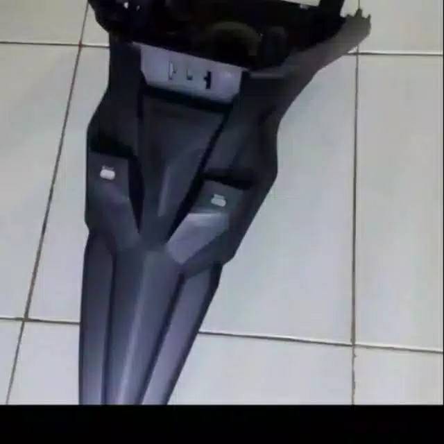 Spakbor belakang Honda beat street