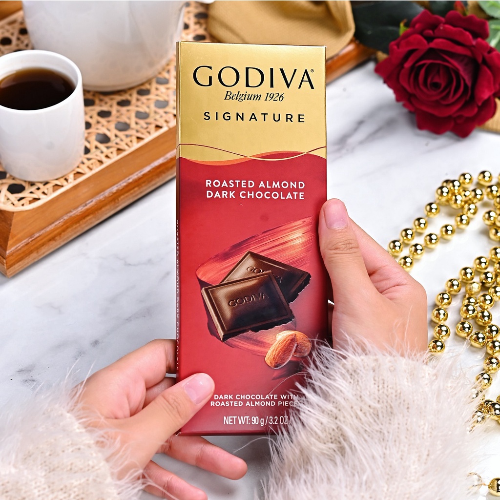 

QH GODIVA Signature Chocolate Tablet