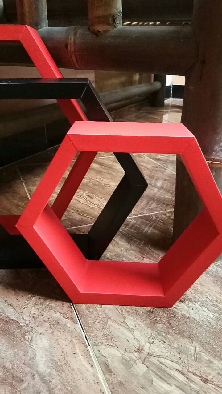 Rak Dinding Hexagonal Diameter 25 Cm
