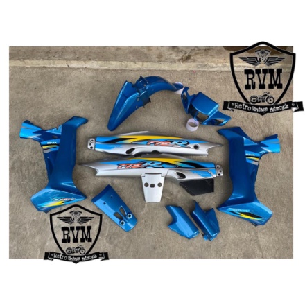 Cover Body Fizr F1zr Full Set Cover Bodi Halus Yamaha Fiz r biru muda silver set striping