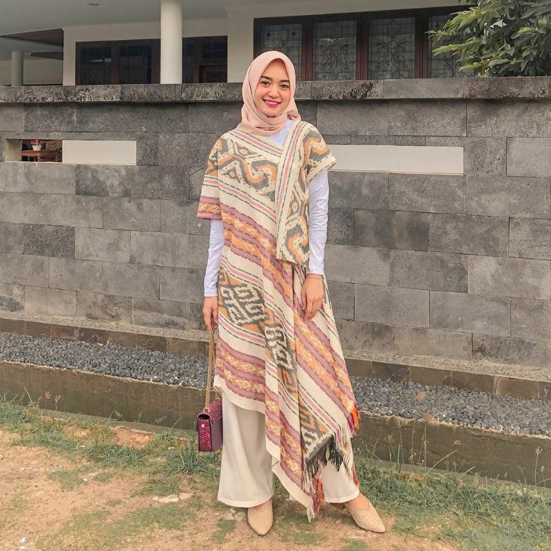 tunik tenun motif toraja white
