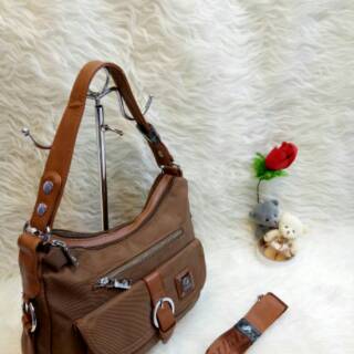 Tas selempang wanita junfa 8191 96 bahan kanvas tas import Tas selempang wanita junfa 8191 96 bahan kanvas tas import