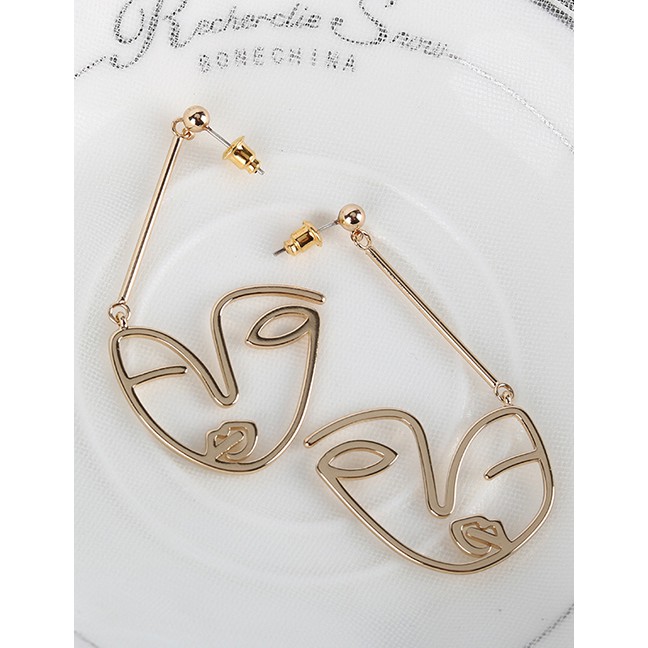 LRC Anting Tusuk Fashion Golden Face Alloy Irregular Hollow K45740