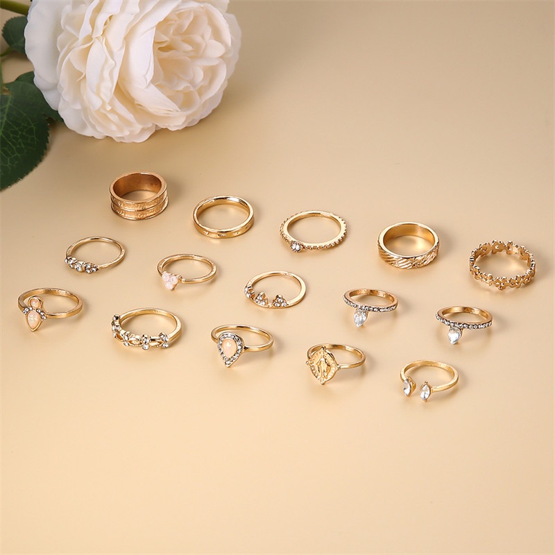 15pcs / Set Cincin Opal Desain Jesus Relief Warna Emas Untuk Aksesoris Perhiasan Wanita