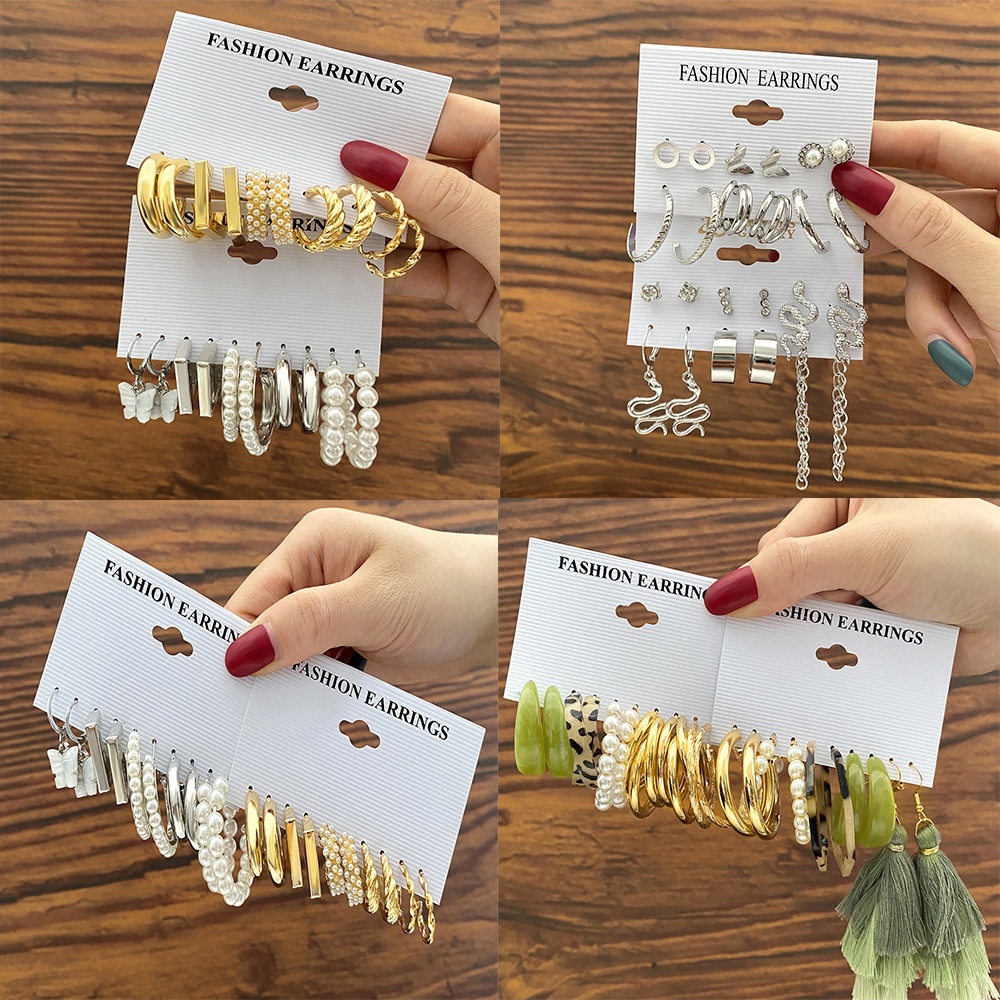 YEEZII Set Anting Stud Hias Liontin Kupu-Kupu Ular Mutiara Bahan Resin Warna Emas Perak Gaya Untuk Wanita