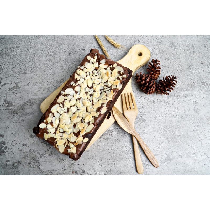 

Brownies Panggang Almond