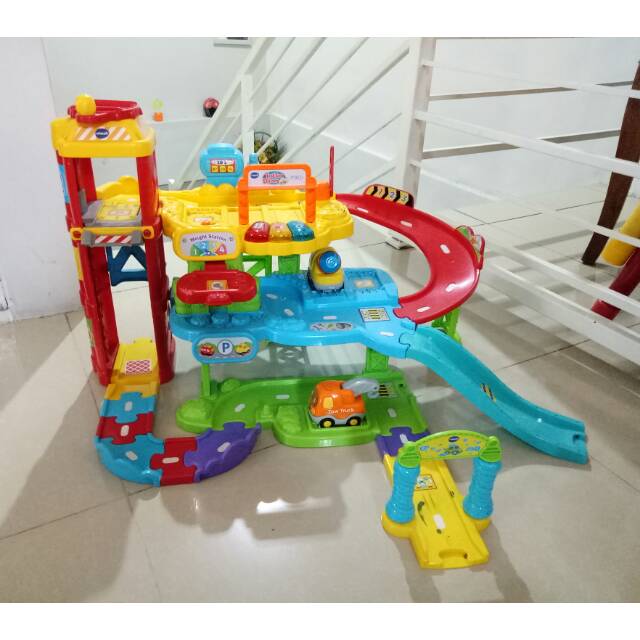 Vtech toot toot garage