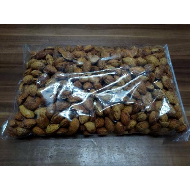 

Kacang Almond Kulit Panggang Roasted Arab 1 Kg Oleh Oleh Haji Umroh Murah Puasa Ramadhan