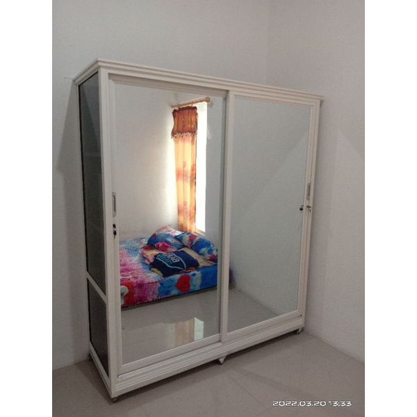 Lemari Pakaian Sliding Aluminium Full Kaca