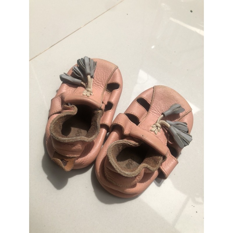 Pyopp Preloved / Second Bora Moccasins Sandals size 4