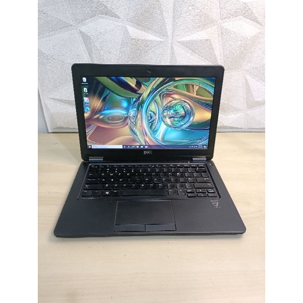 Dell latitude 7250 core i5 5th/ ram 8gb SSD 128gb