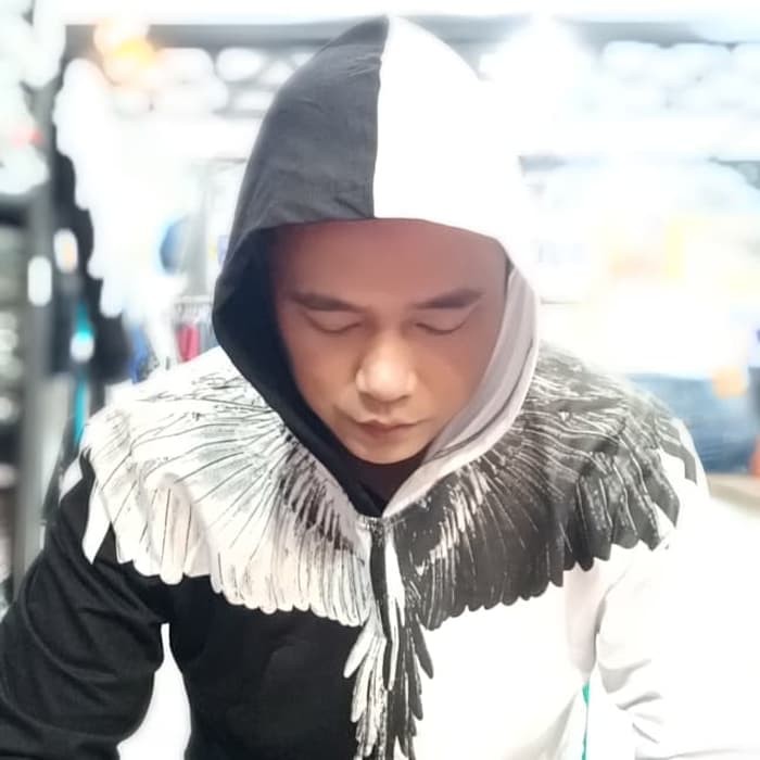 Hoodie sweater/outerwear MARCELO BURLON premium import quality 008