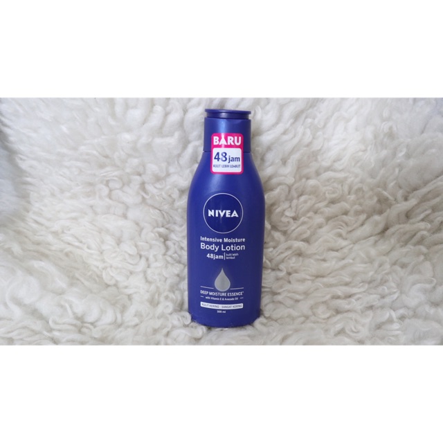 nivea body serum intensive moisture 180 ml || NIVEA INTENSIVE MOISTURE BODY LOTION // HANDBODY NIVEA INTENSIVE MOISTURIZER