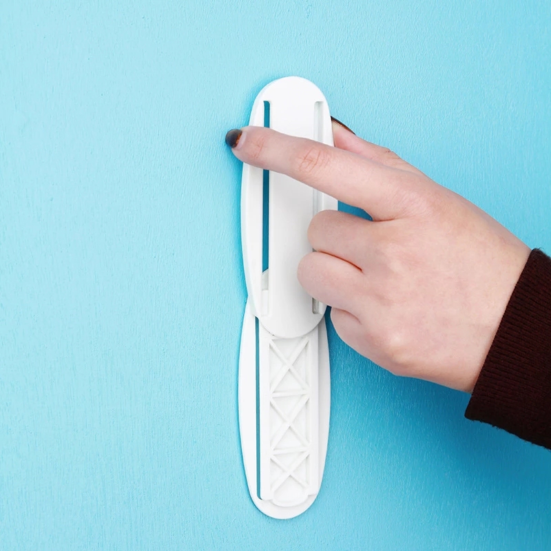 Holder Power Strip Soket Fixer Kabel Model Seamless Dengan Perekat