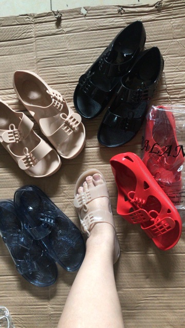 UNIK!! KEY sandal from Balance Best Quality Import