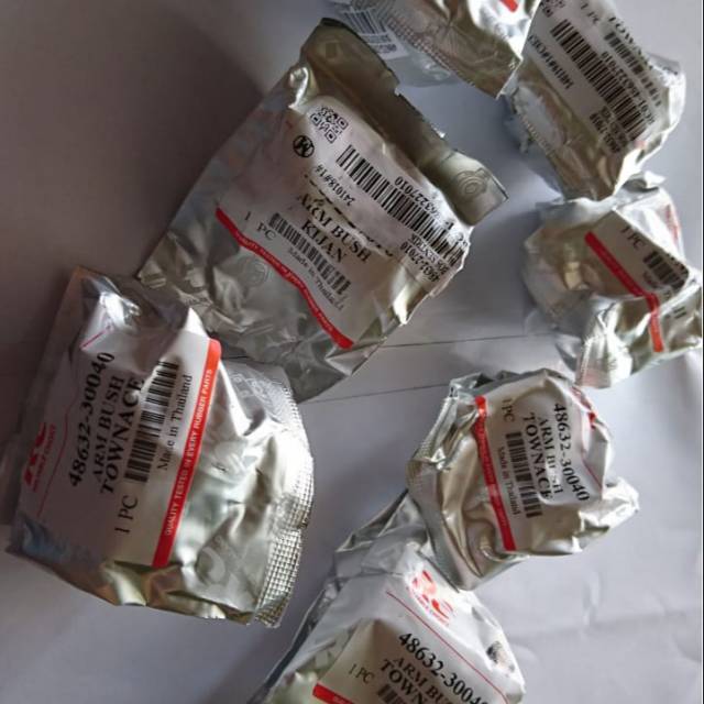 Bushing Arm/ Arm Bush/ Boshentrik Atas Kecil Kijang Kapsul