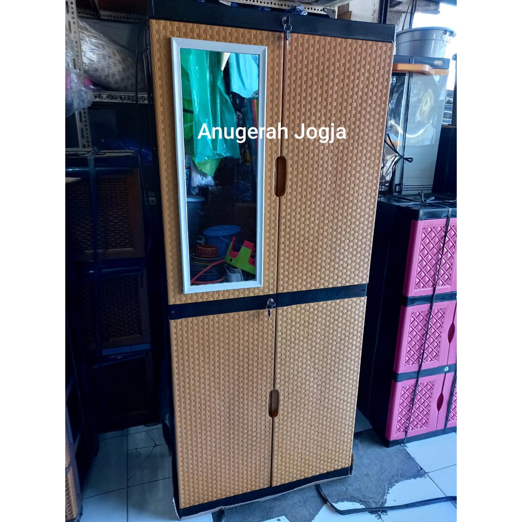 Lemari plastik JUMBO susun 4 full kunci