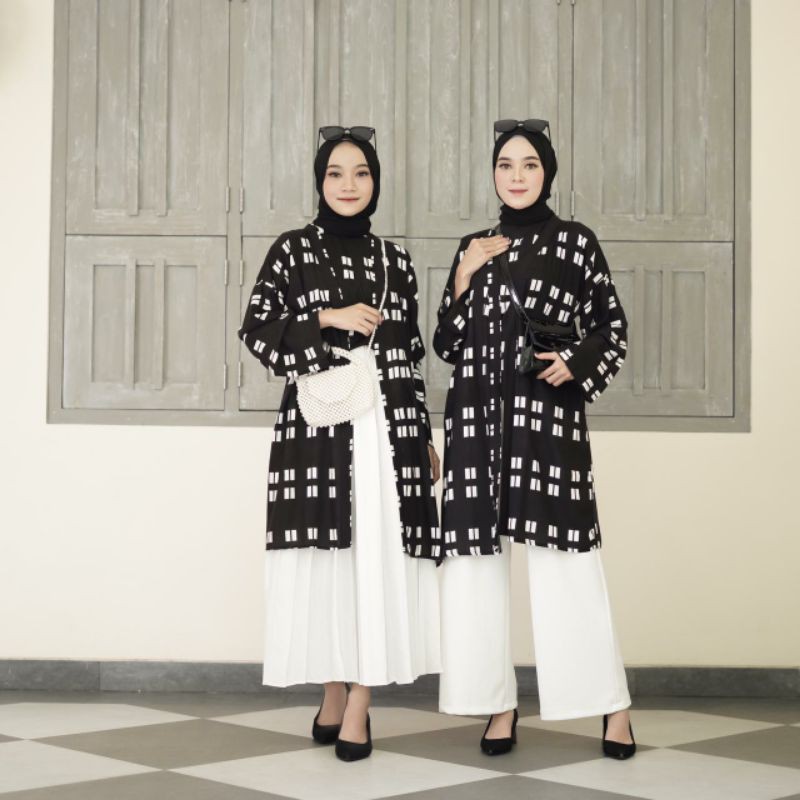 

Ottera Set Locana Label