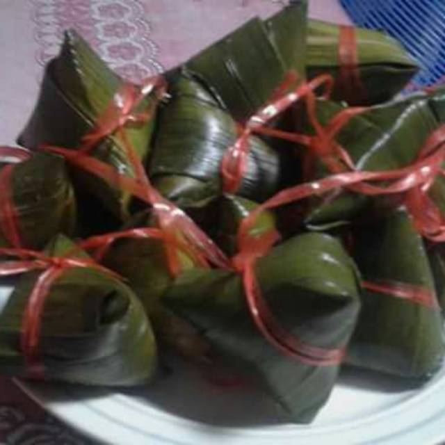 

Bakcang Ketan Ayam Khas Bangka 10 PCS
