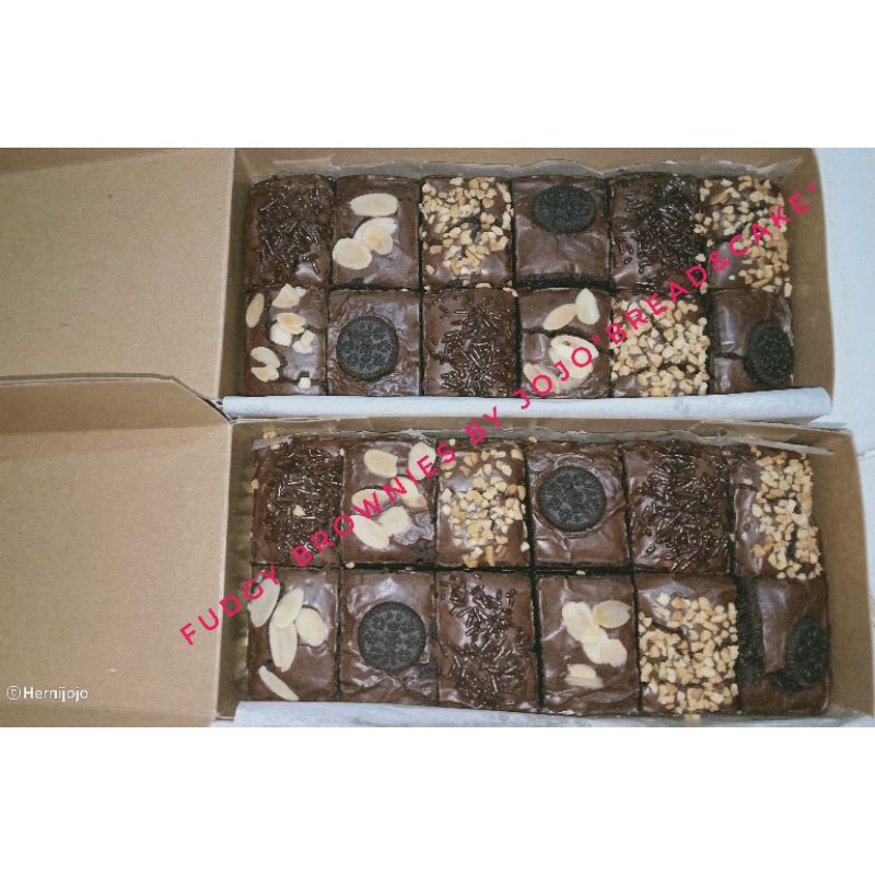 

Fudgy brownies nyookkllaatt banget