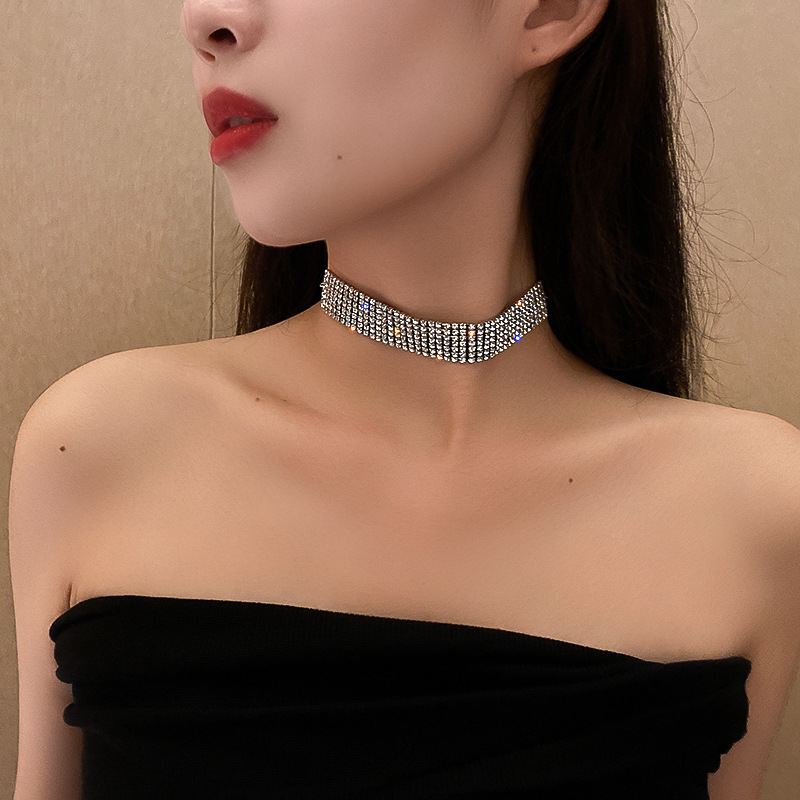 Women Crystal Rhinestone Choker Necklace / Ladies Simple Charm Necklaces /  Elegant Clavicle Necklace / Girls Silver Color Chain Necklace