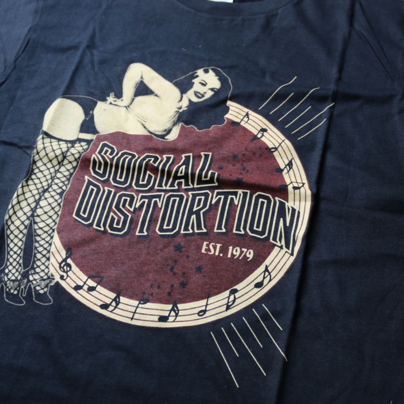 Kaos tees tshirt pria social distortion