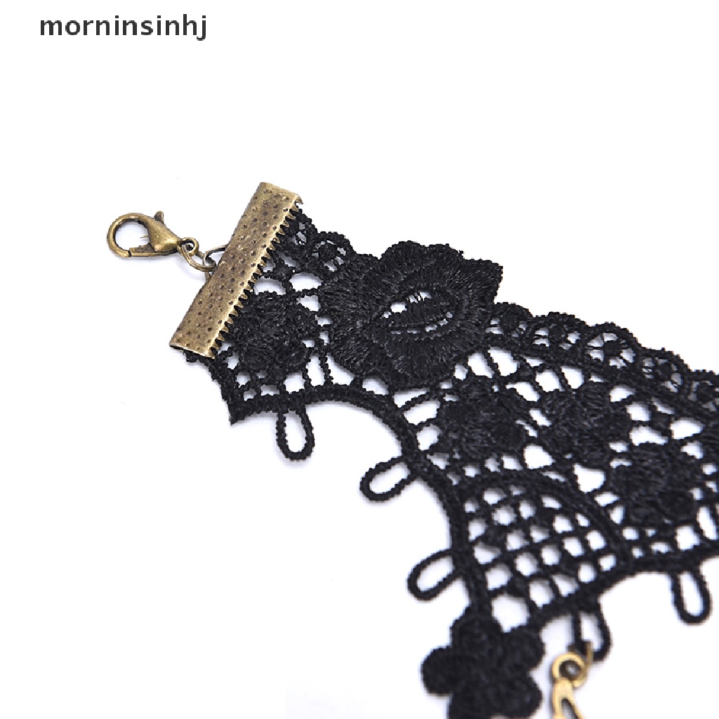 Mornin Kalung Choker Vintage Gothic Bahan Alloy Hias Kristal Untuk Wanita