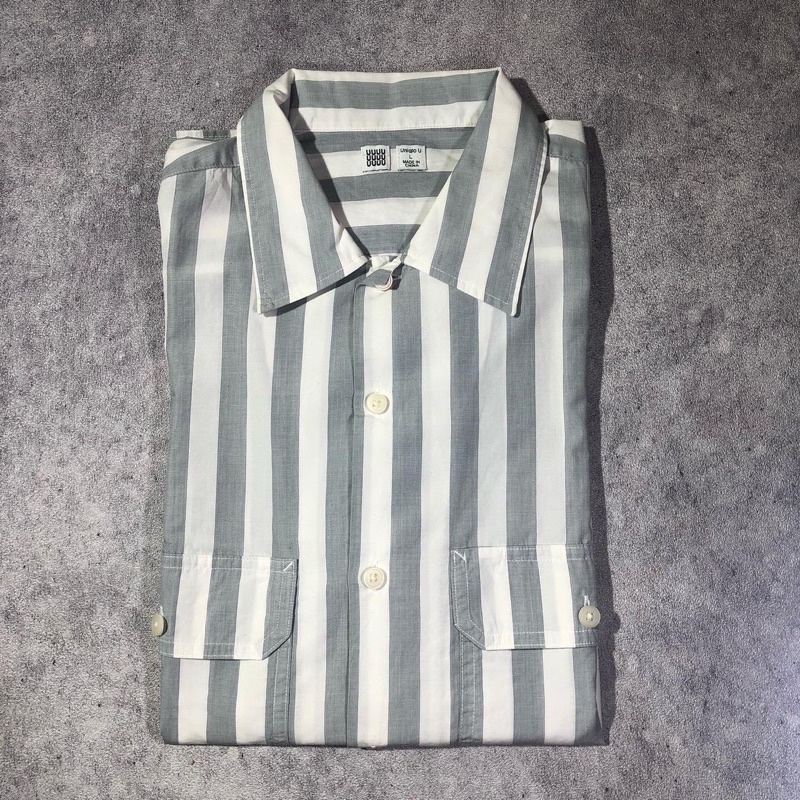 Pattern Shirt (Kemeja) Uniqlo Stripes Double Pocket Open Collar K-016 Second Original