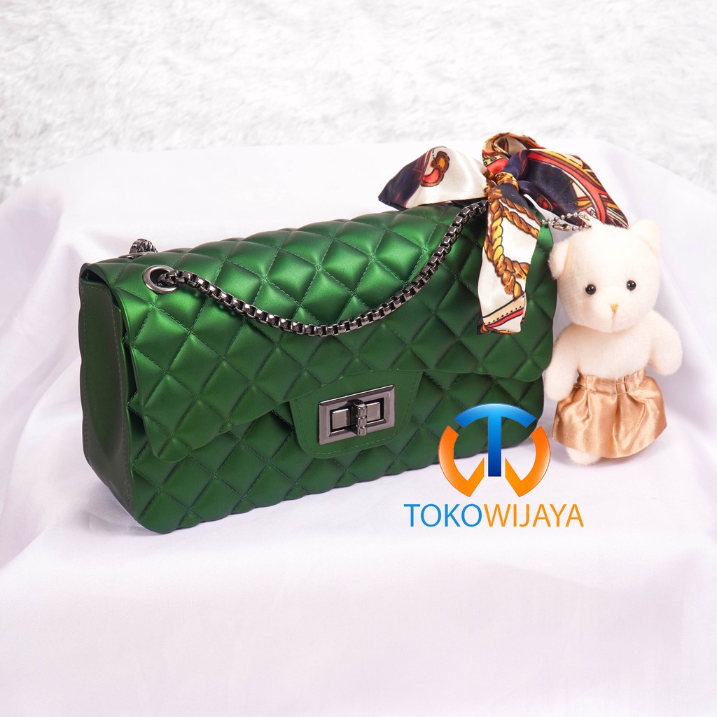 Tas Jelly Matte Maxi Kotak Size 22 Cm Rantai Hitam (Gratis Boneka &amp; Syal)