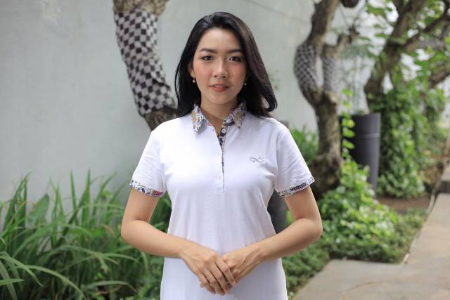 Loyal Dress Polo Batik Putih Modern Wanita M L XL XXL