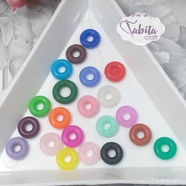Karet pembatas gelang banyak pilihan warna Shopee Indonesia Karet pembatas gelang banyak pilihan warna Shopee Indonesia