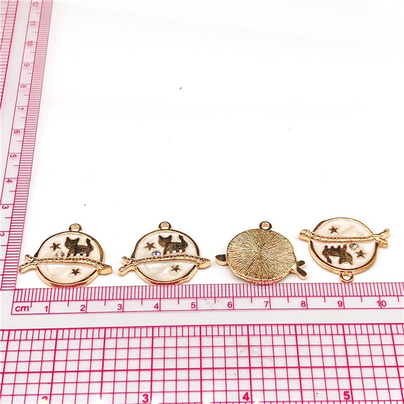 4pcs Gantungan Kunci Enamel Bentuk Kucing Bahan Alloy Untuk Wanita Charms