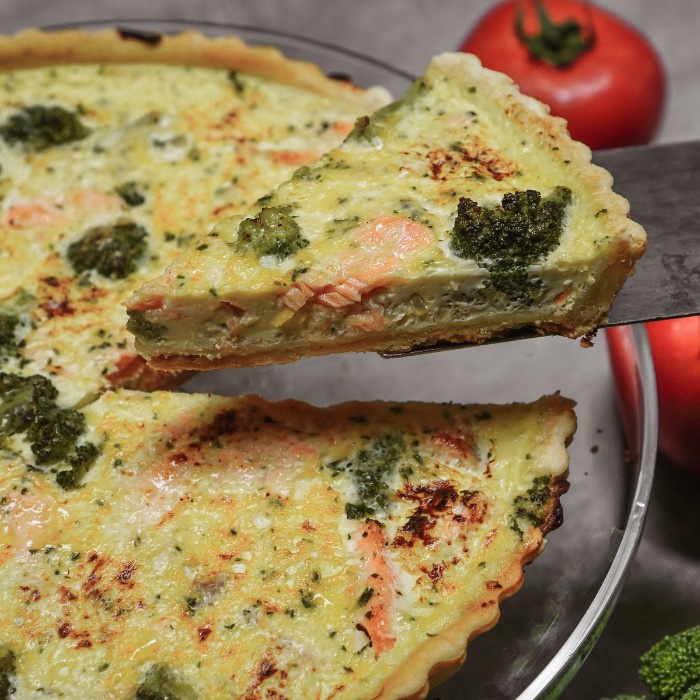 

⭐ COD ⭐ Quiche Salmon and Broccoli