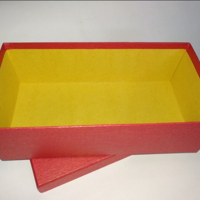 

Kotak / Box kue/ Hardbox 22 x 11 x 10