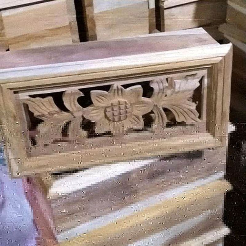 ventilasi udara kayu jati