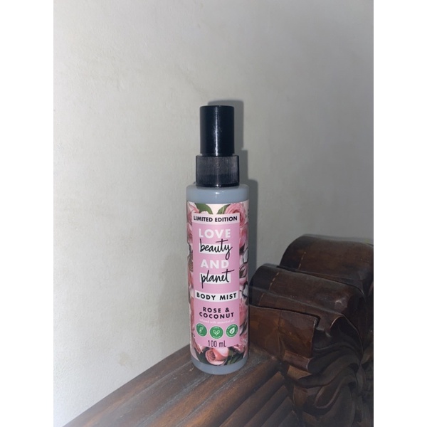 Preloved Love Beauty & Planet Body Mist Fragrance Rose & Coconut Natural Essential Oil 100Ml HB 85k