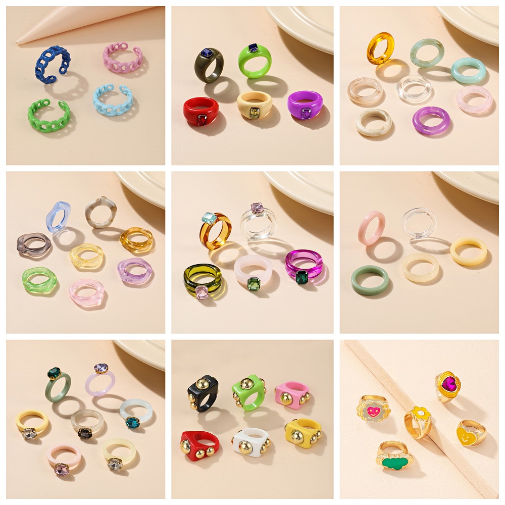 8pcs / Set Cincin Resin Hias Berlian Warna-Warni Gaya Retro Korea Untuk Wanita