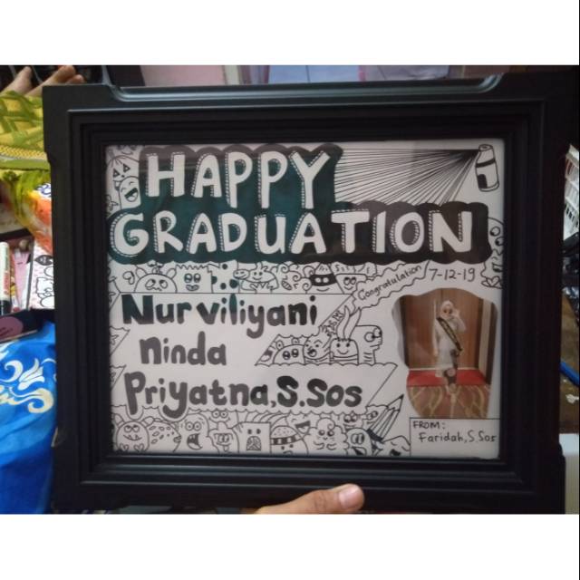 

Kado spesial doodleart graduation