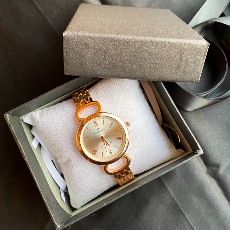 [JAM CEWEK PREMIUM) GIFT BOX JAM CEWEK/KADO PACAR/HAMPERS CEWEK/KADO ANNIVERSARY/KADO VALENTINE/KADO WISUDA